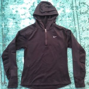 EUC Nike fit dry women’s quarter zip sweatshirt